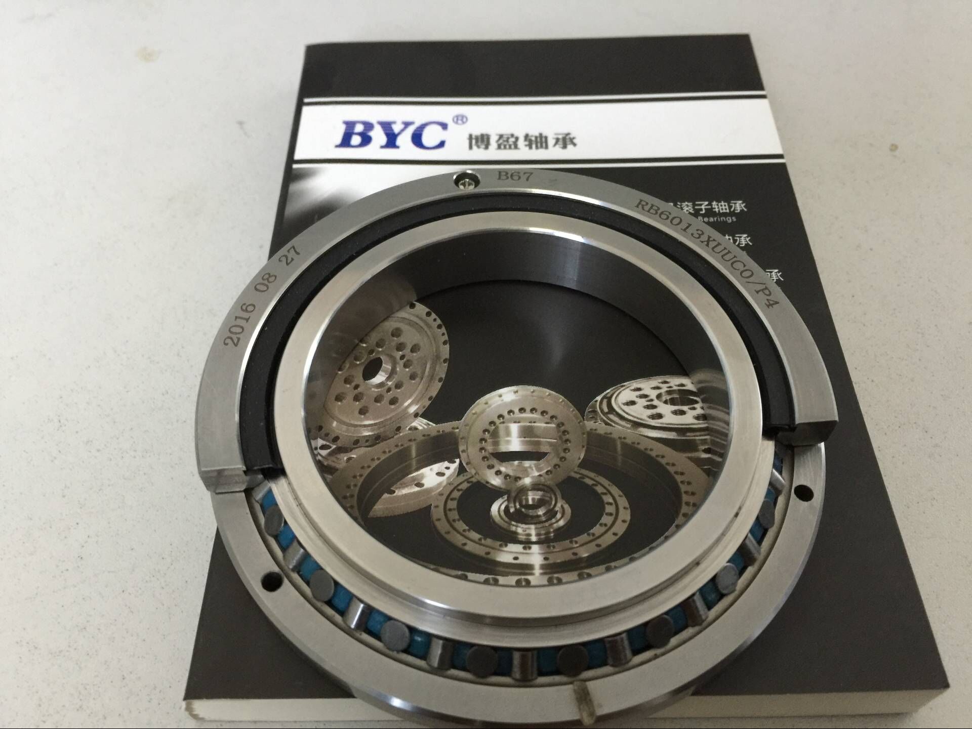 交叉滚子轴承安装方式