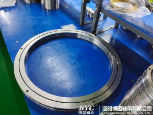 交叉滚子轴承的失效原因是什么呢?今天和大家介绍下。